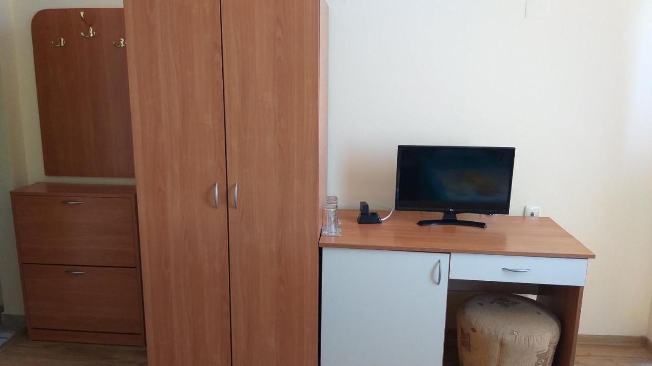 Ivanovi Guest House Приморско Экстерьер фото